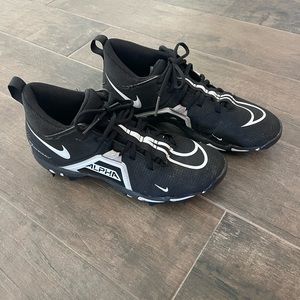 Nike Youth Alpha FastFlex Football Cleats